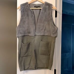 Faux fur/ sweater Vest